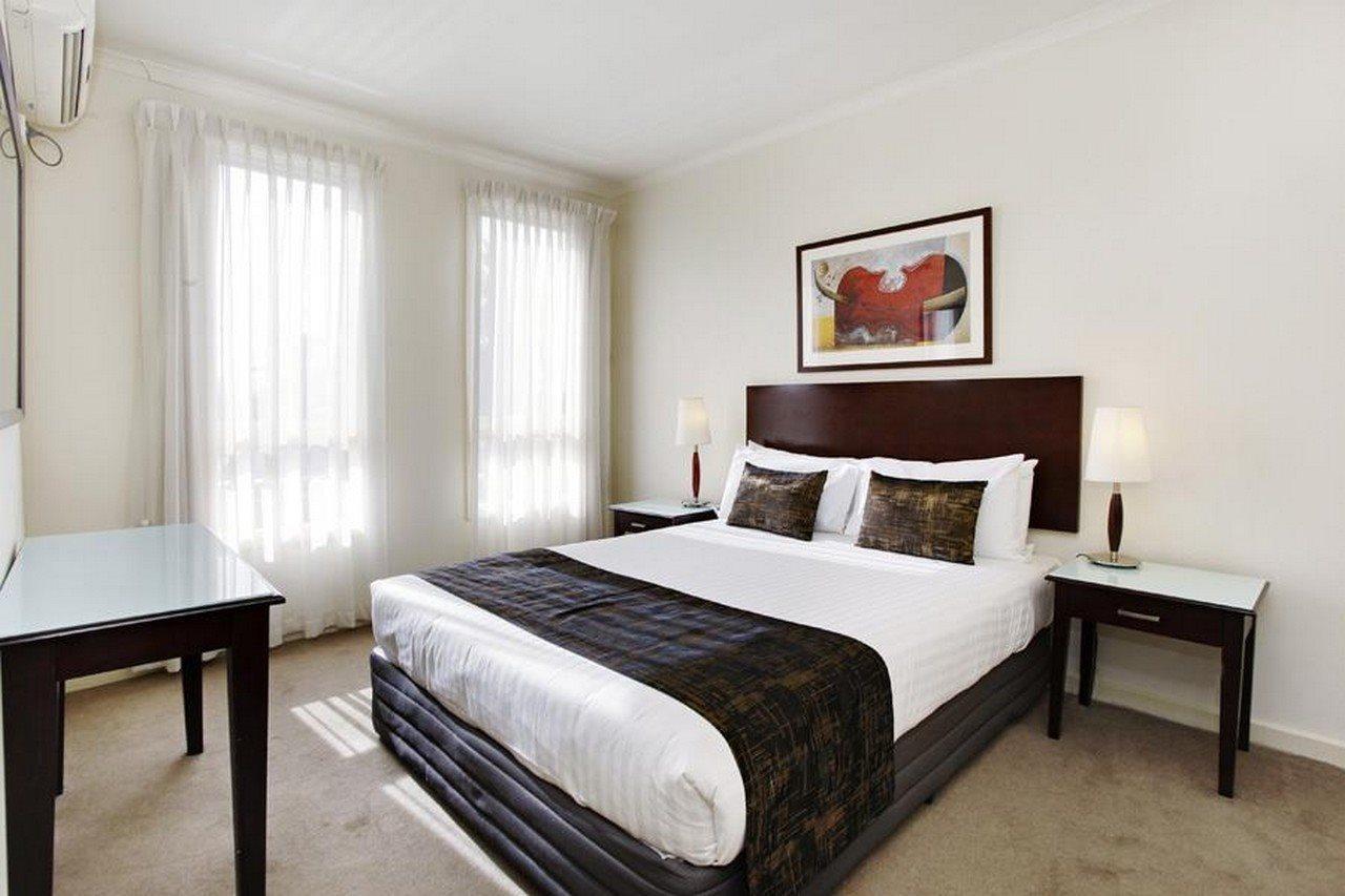 Comfort Apartments Royal Gardens Melbourne Exterior photo