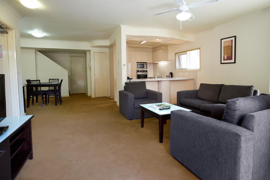 Comfort Apartments Royal Gardens Melbourne Exterior photo