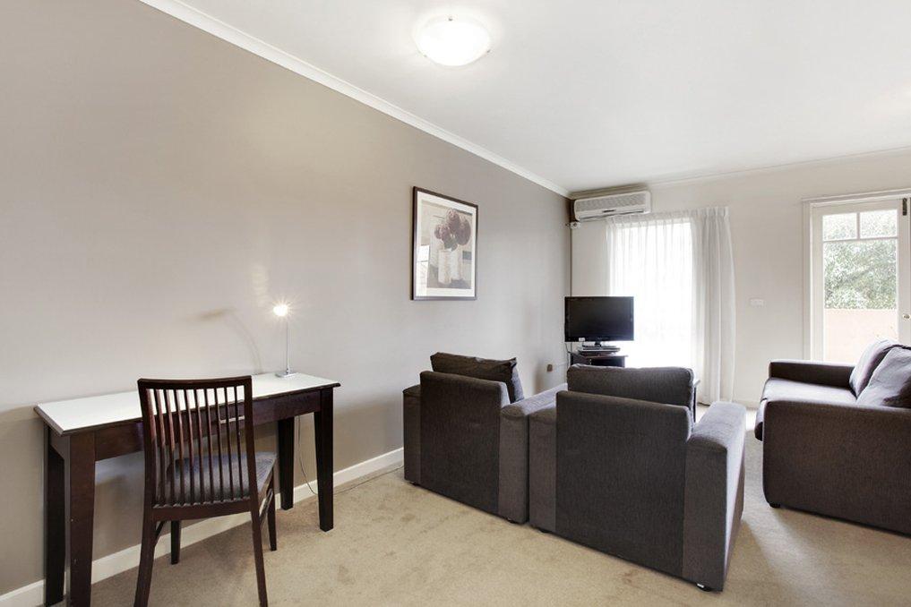 Comfort Apartments Royal Gardens Melbourne Exterior photo