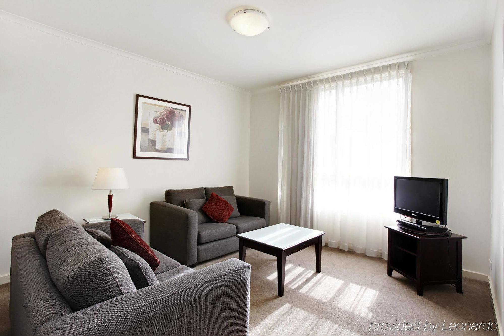 Comfort Apartments Royal Gardens Melbourne Exterior photo